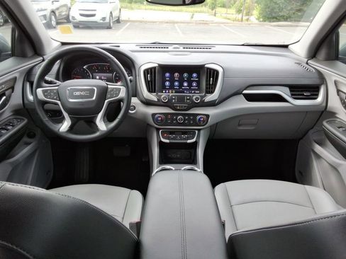 Certified 2024 GMC Terrain SLT w/ Infotainment Package II AWD/4WD image 20