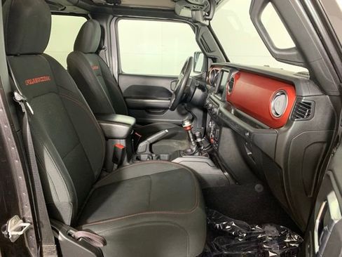 Used 2019 Jeep Wrangler Unlimited Rubicon image 24