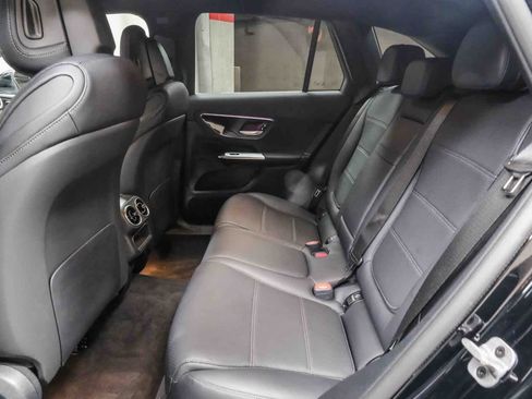 Certified 2025 Mercedes-Benz GLC 300 image 17