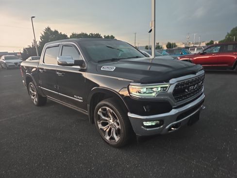 Used 2024 RAM 1500 Limited AWD/4WD image 19