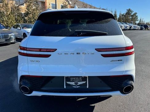 Certified 2025 Genesis GV70 3.5T Sport image 4
