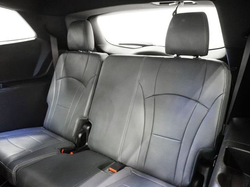 Used 2023 Buick Enclave Essence w/ Experience Buick Package image 20