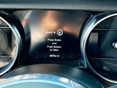 Used 2021 Jeep Wrangler Unlimited Sahara w/ Cold Weather Group image 13