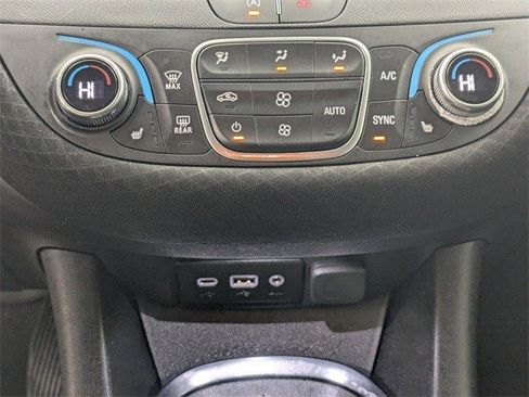 Certified 2025 Chevrolet Malibu LT w/ LPO, Floor Liner Package image 27