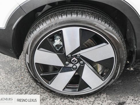 Used 2022 Volvo C40 P8 Recharge Ultimate image 8