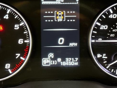 Used 2024 Subaru Crosstrek 2.0i Premium AWD/4WD image 31