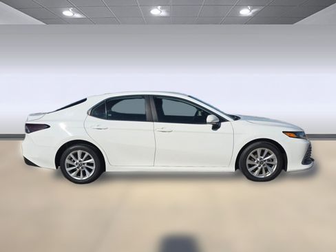 Used 2023 Toyota Camry LE w/ Cold Weather Package image 7