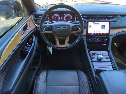 Used 2024 Jeep Grand Cherokee L Summit image 16