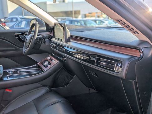 Used 2021 Lincoln Aviator Reserve w/ Equipment Group 208A image 41