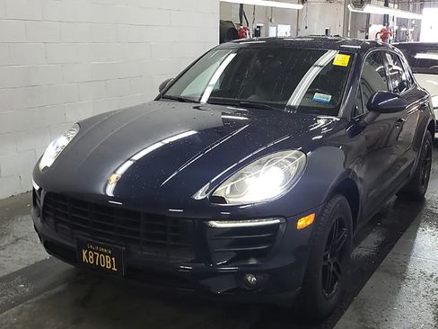 Used 2018 Porsche Macan Sport Edition AWD/4WD image 1