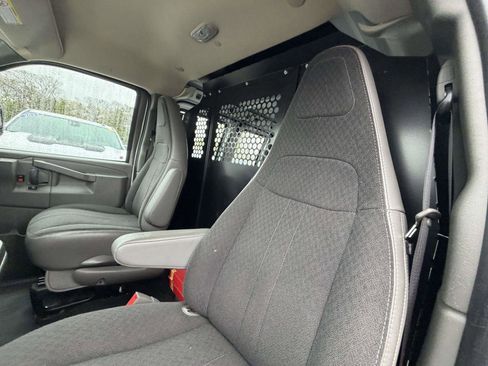 Used 2024 GMC Savana 2500 w/ Driver Convenience Package RWD image 14