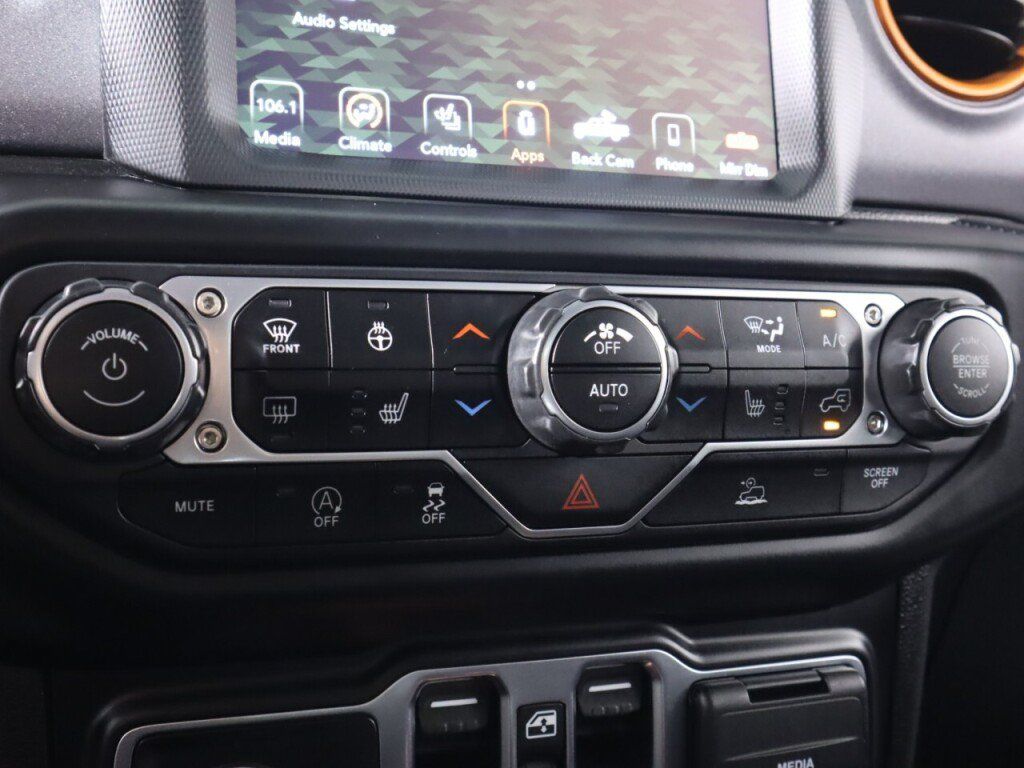 Used 2022 Jeep Gladiator Mojave w/ LED Lighting Group AWD/4WD image 22