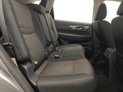 Used 2018 Nissan Rogue S AWD/4WD image 19