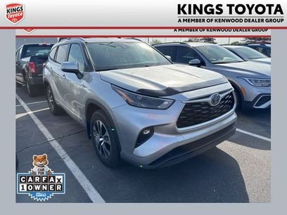 Used 2023 Toyota Highlander XLE
