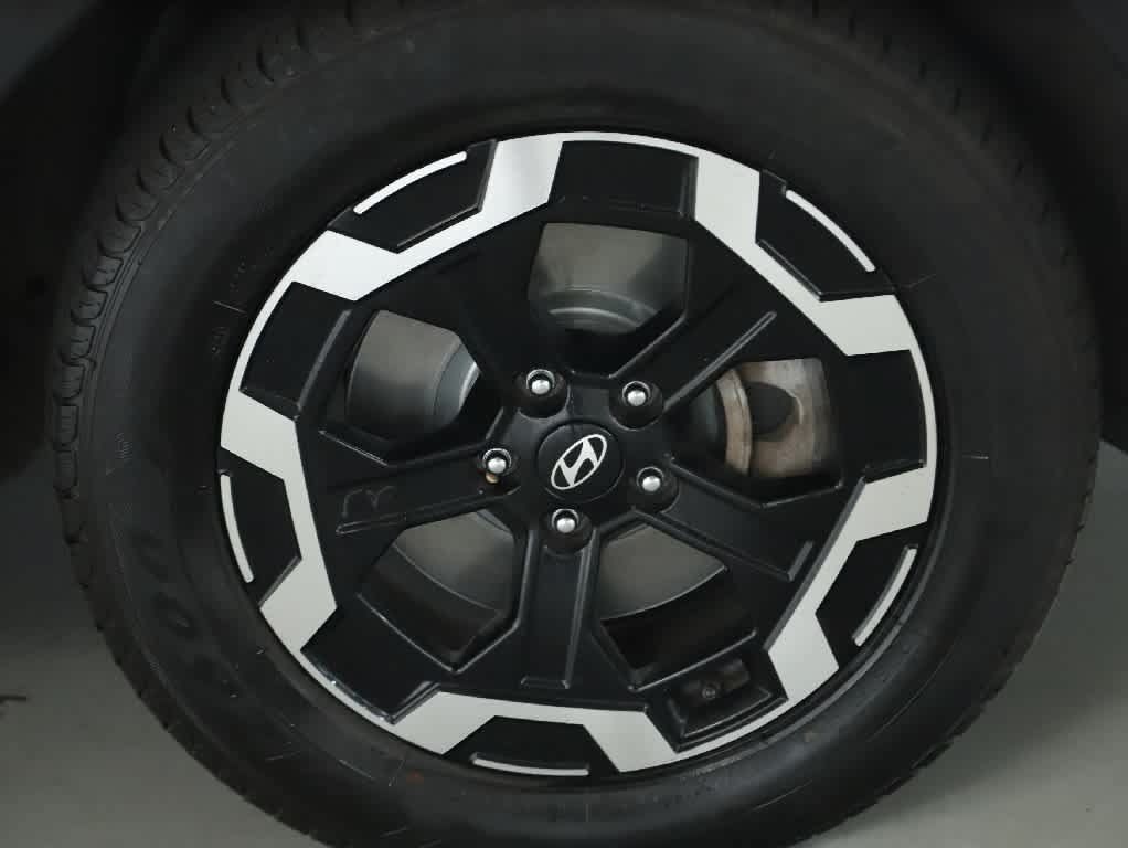 Used 2025 Hyundai Santa Fe SEL AWD/4WD image 10