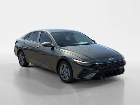 New 2026 Hyundai Elantra Blue image 6