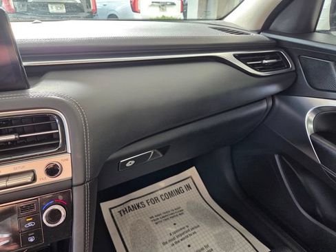 Used 2025 Genesis G70 2.5T RWD image 27