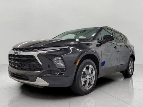 Certified 2024 Chevrolet Blazer LT w/ Convenience Package image 12