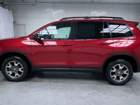 Used 2023 Honda Passport TrailSport image 5