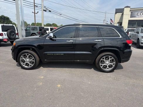Used 2020 Jeep Grand Cherokee Overland AWD/4WD image 5