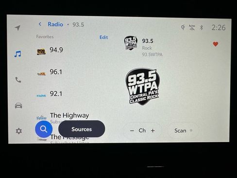 Used 2025 Toyota Highlander XLE image 27