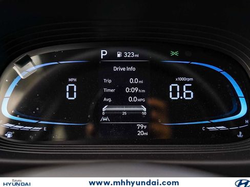 New 2026 Hyundai Venue SEL FWD image 23