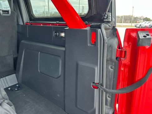 Used 2022 Ford Bronco Wildtrak image 45