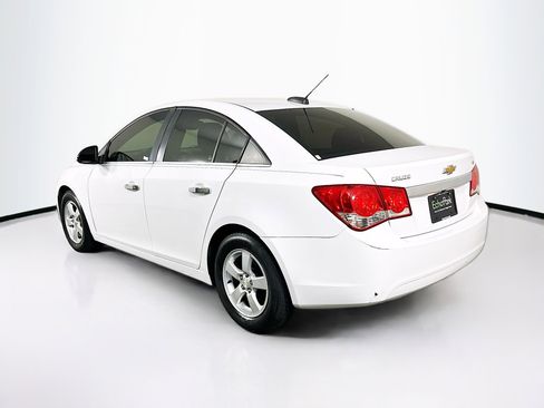 Used 2016 Chevrolet Cruze LT image 5