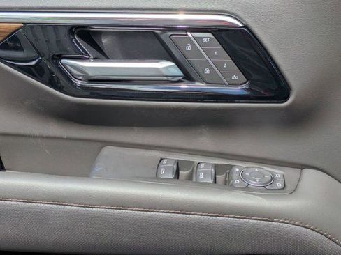 New 2026 Chevrolet Tahoe High Country AWD/4WD image 13