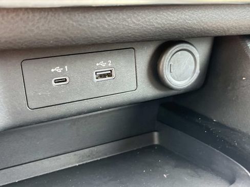 Used 2023 Nissan Rogue SV AWD/4WD image 34