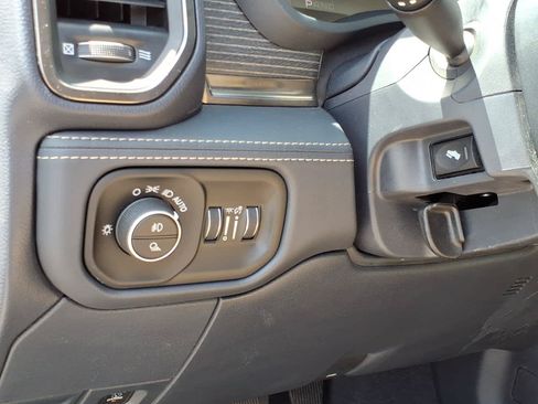 Used 2023 RAM 2500 Limited AWD/4WD image 25