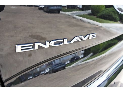 Used 2024 Buick Enclave Essence w/ Sport Touring Edition FWD image 27