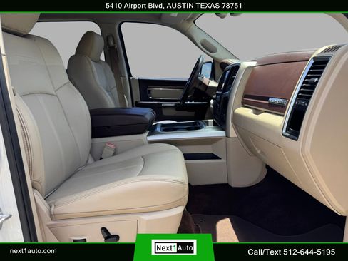 Used 2018 RAM 1500 Laramie w/ Convenience Group AWD/4WD image 27