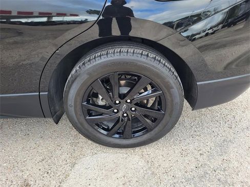 Used 2024 Chevrolet Equinox LS w/ LS Convenience Package image 20