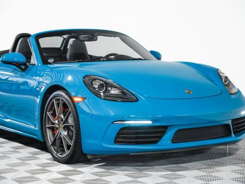 Used 2018 Porsche 718 Boxster S image 16