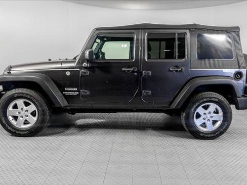 Used 2017 Jeep Wrangler Unlimited Sport w/ Quick Order Package 23S AWD/4WD image 3