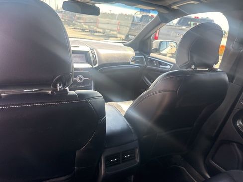 Used 2019 Ford Edge ST AWD/4WD image 12