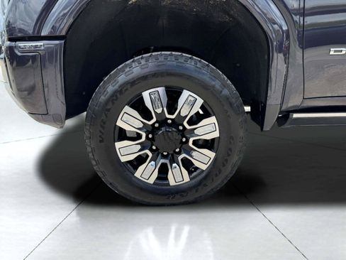 Used 2024 GMC Sierra 2500 Denali w/ Denali Reserve Package AWD/4WD image 60