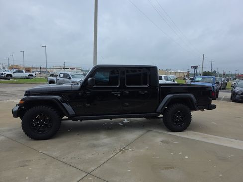 Used 2023 Jeep Gladiator Sport AWD/4WD image 4