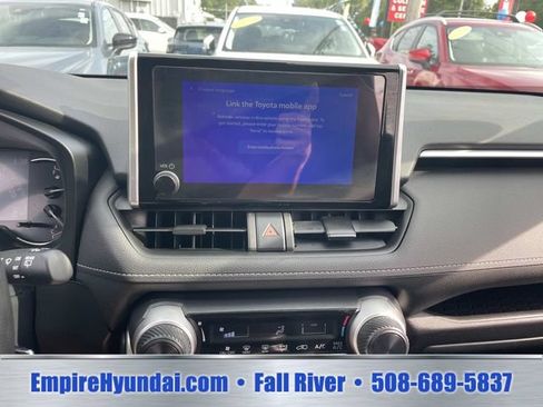 Used 2023 Toyota RAV4 LE AWD/4WD image 21