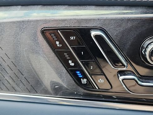 Certified 2025 Cadillac Escalade IQ Luxury 2 w/ LPO, Premium Carpet Package AWD/4WD image 26