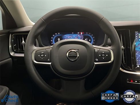 Used 2025 Volvo S60 B5 Core image 16