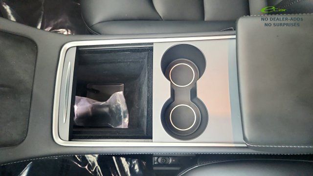 Used 2025 Tesla Model Y Long Range RWD image 55