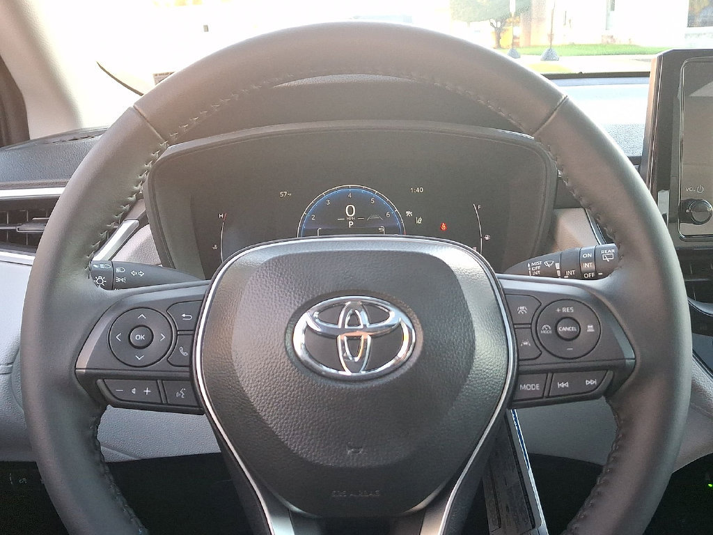 Used 2026 Toyota Corolla Cross LE w/ Moonroof Package AWD/4WD image 21