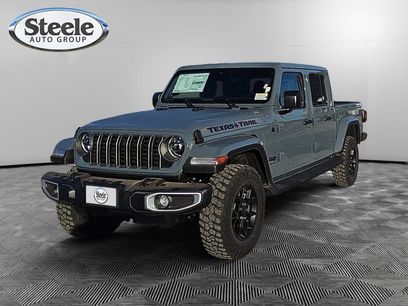 New 2026 Jeep Gladiator Sport