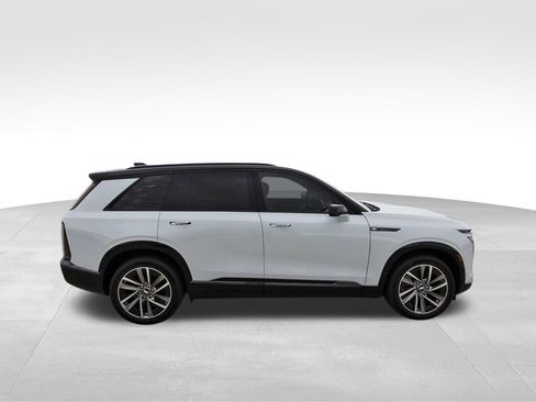 New 2026 Cadillac Vistiq Premium Luxury AWD/4WD image 5