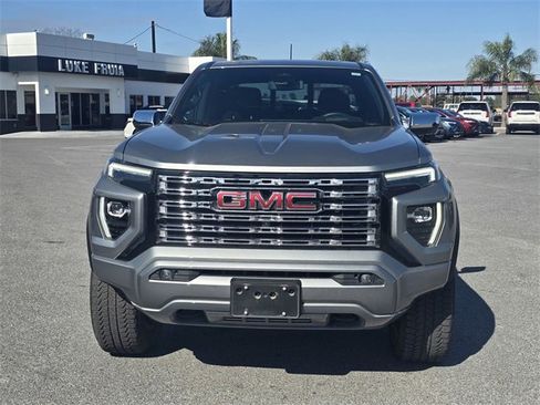 Used 2024 GMC Canyon Denali image 5