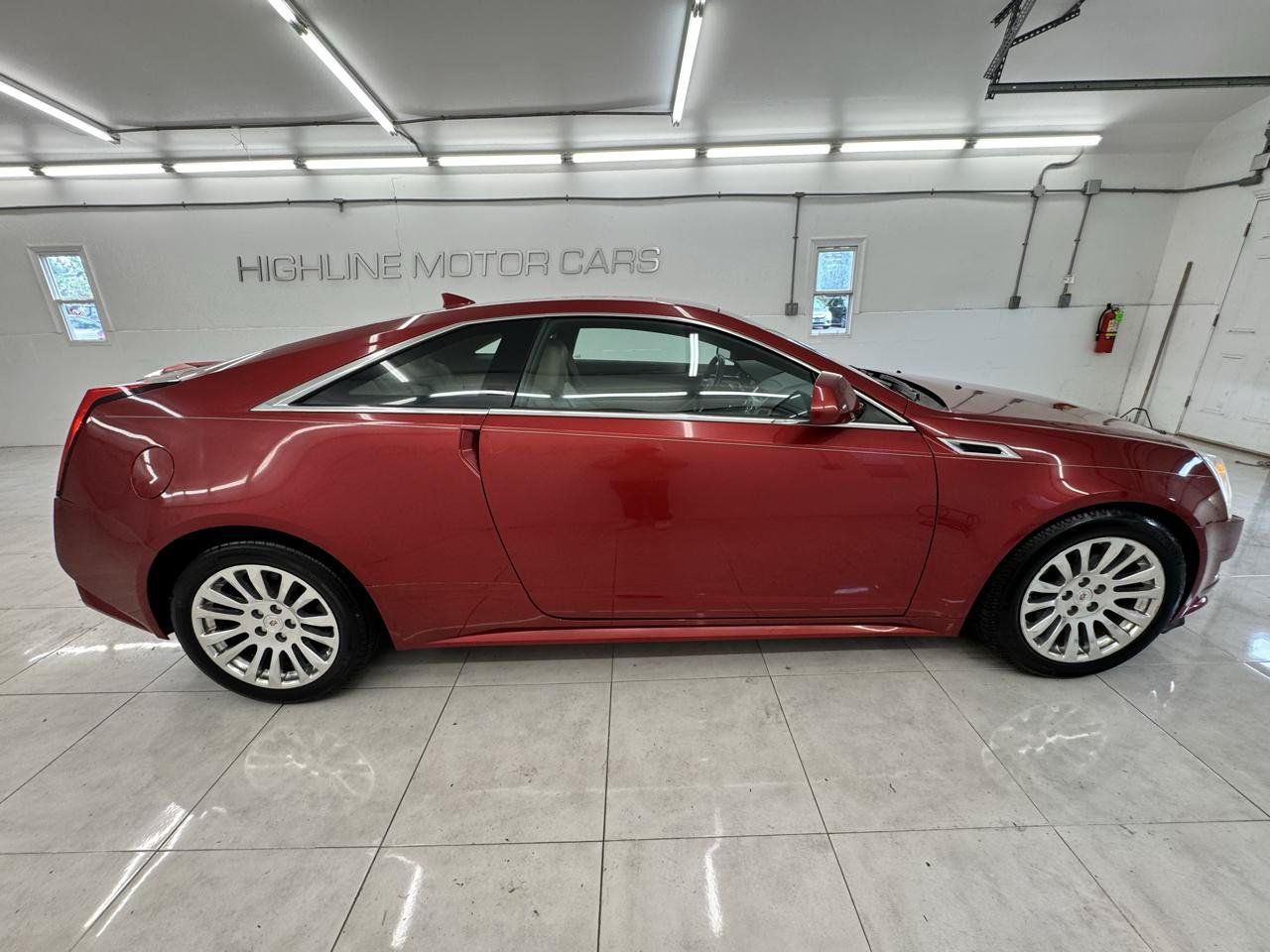 Used 2012 Cadillac CTS Performance RWD image 4