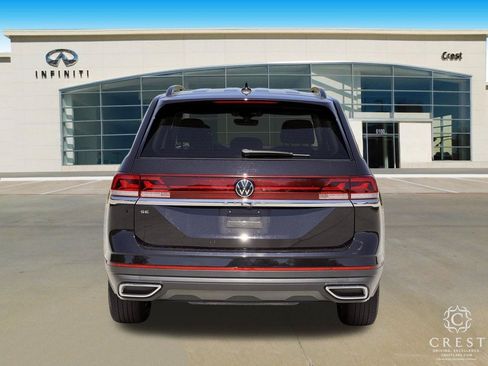 Used 2024 Volkswagen Atlas SE FWD image 4