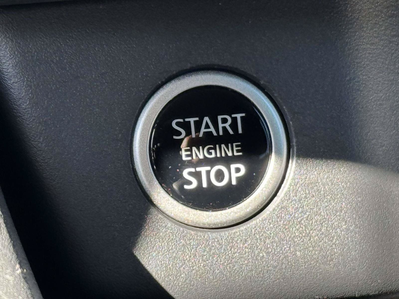Used 2022 Nissan Rogue SV AWD/4WD image 20